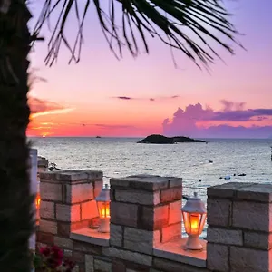 **** Hotel Castle Albanien