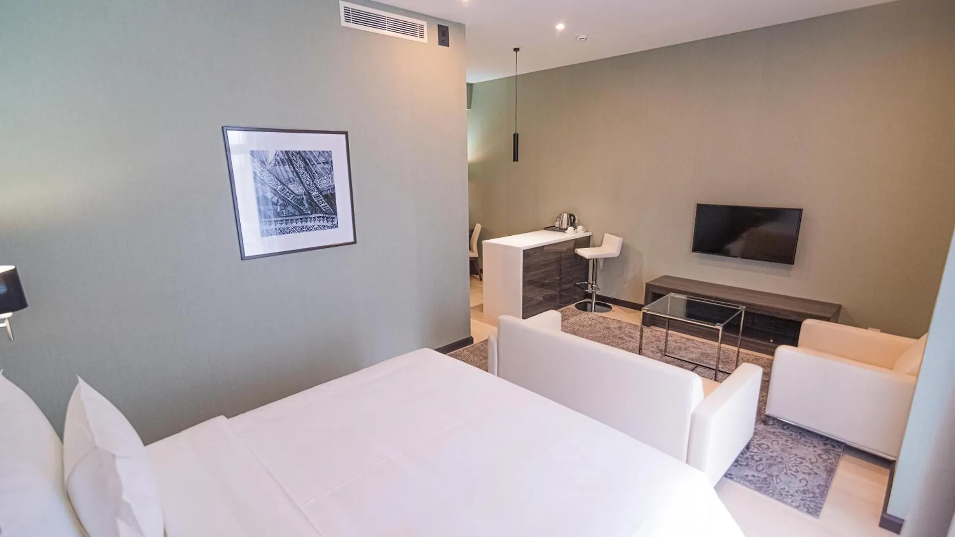 Resident City Hotel 阿拉木图