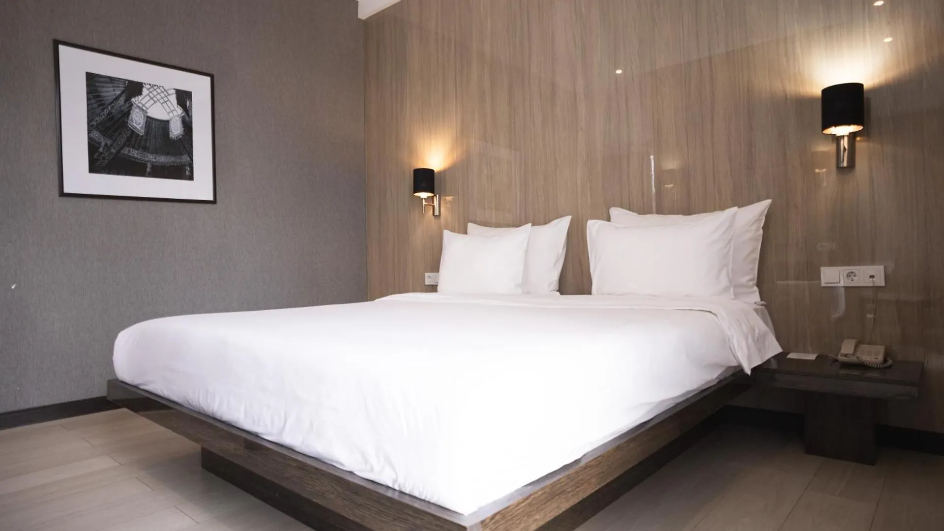 Resident City Hotel 阿拉木图